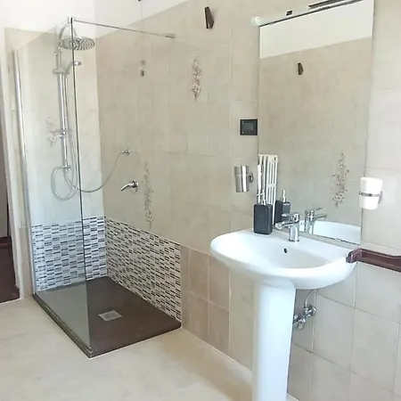 Apartment Mazzini 166 *