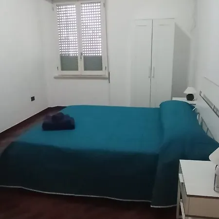 Apartament Mazzini 166 *