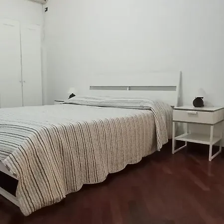 Apartment Mazzini 166 *